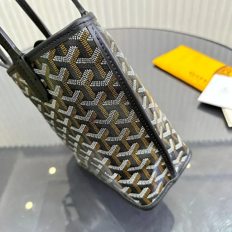 Anjou Mini Bucket Bag