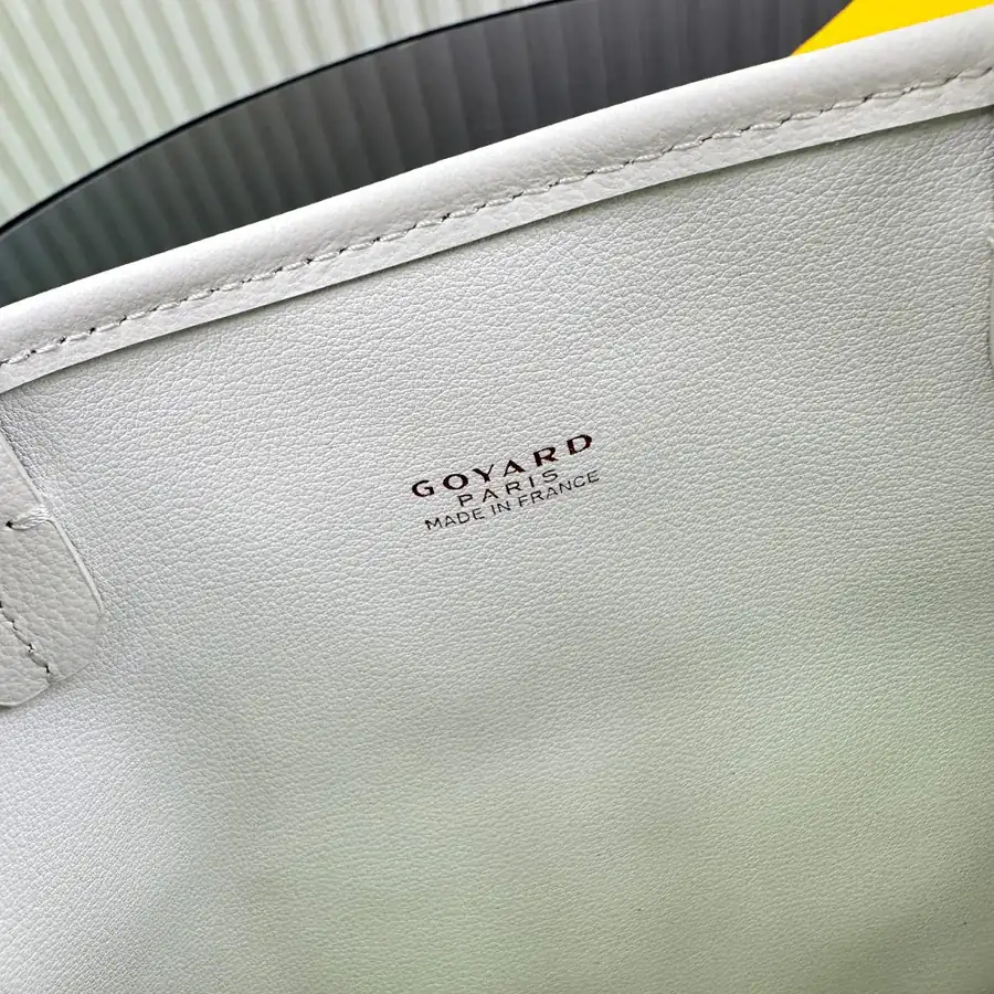 Anjou Mini Bucket Bag