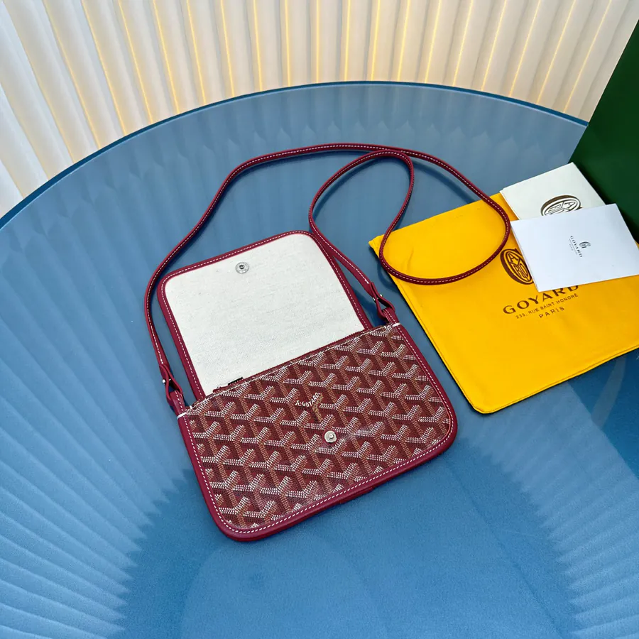 Plumet Envelope Bag Premium Leather