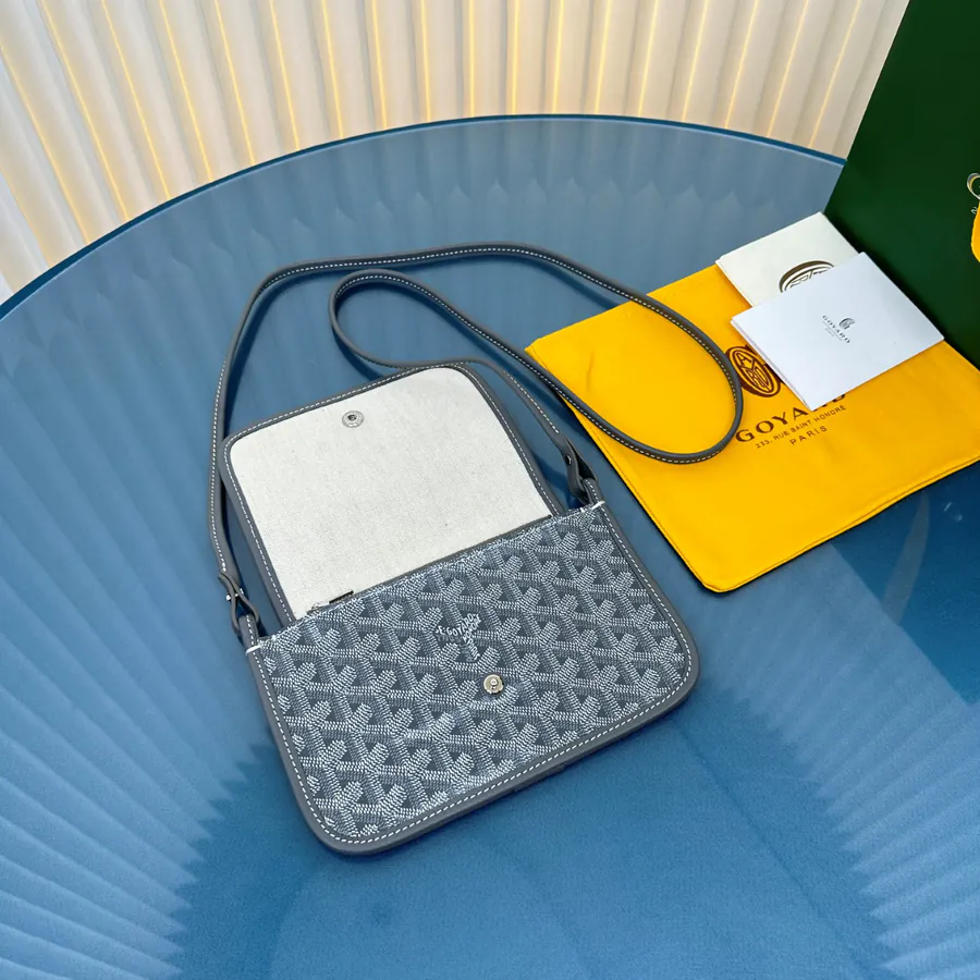 Plumet (Envelope Bag) Handcrafted Leather
