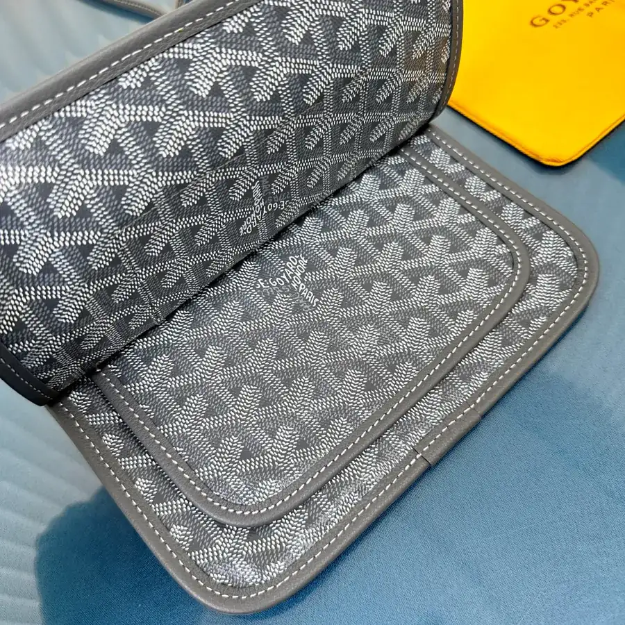 Plumet (Envelope Bag) Handcrafted Leather