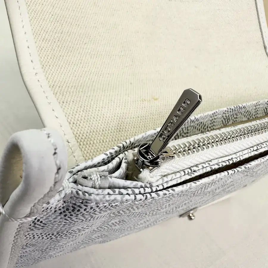 Plumet Envelope Bag