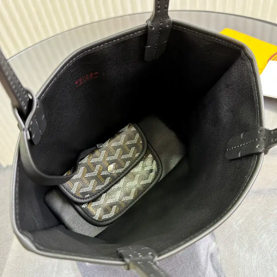 Anjou Mini Bucket Bag