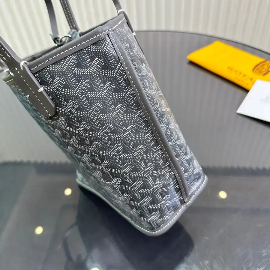 Anjou Mini Bucket Bag
