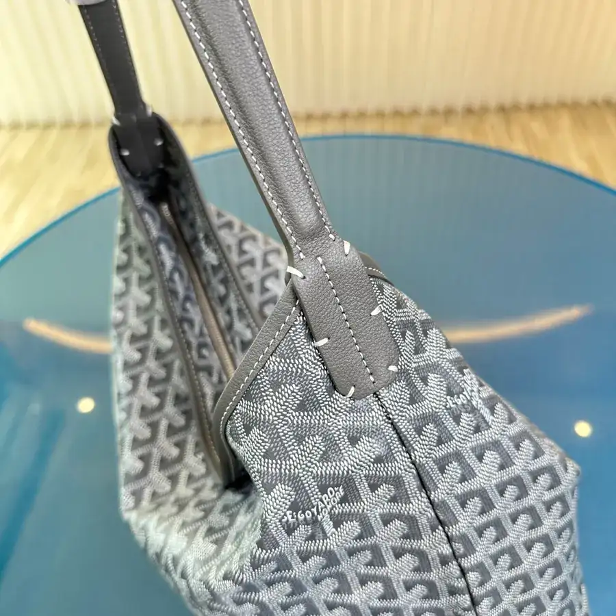BOHEME HOBO Bag Lightweight and Versatile