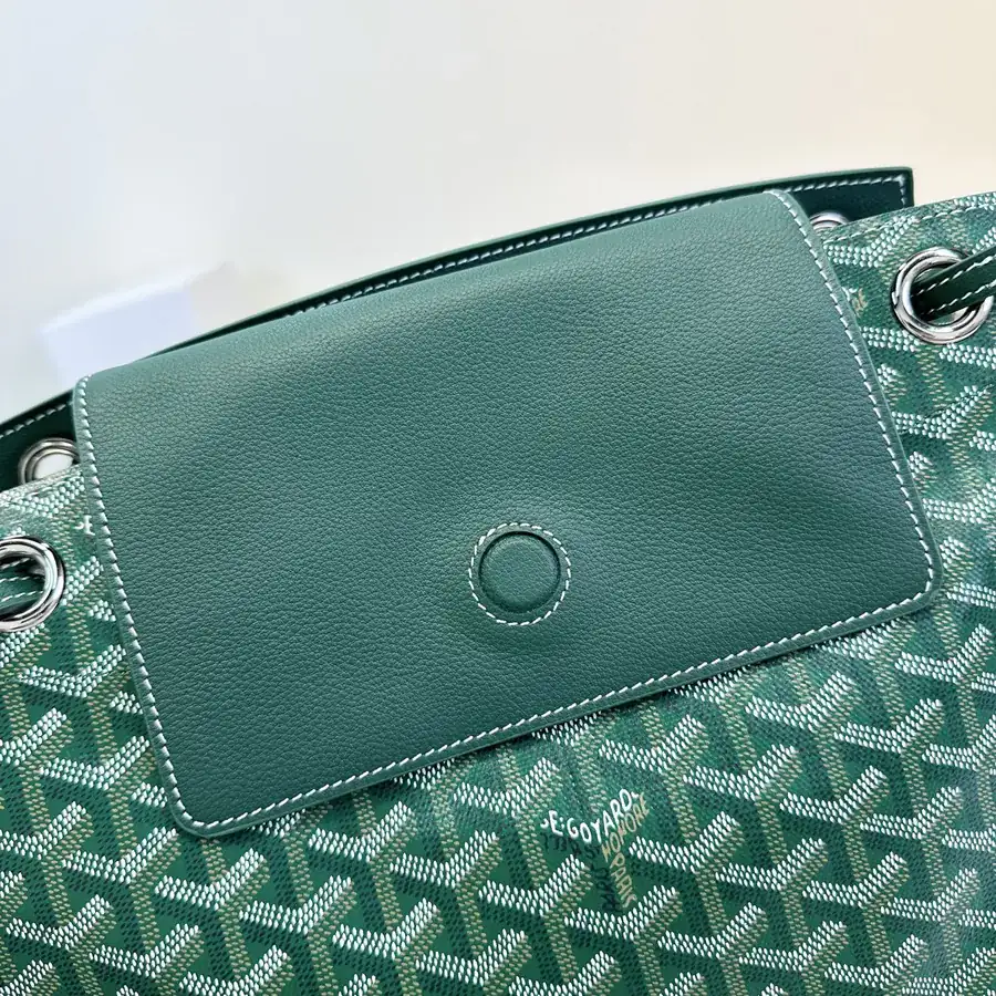 Rouette Bucket Bag with Grained Calfskin