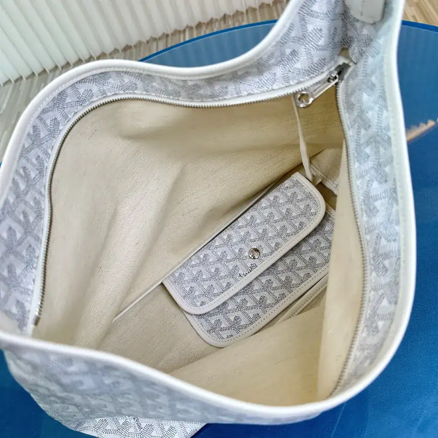 BOHEME HOBO Bag Lightweight and Versatile