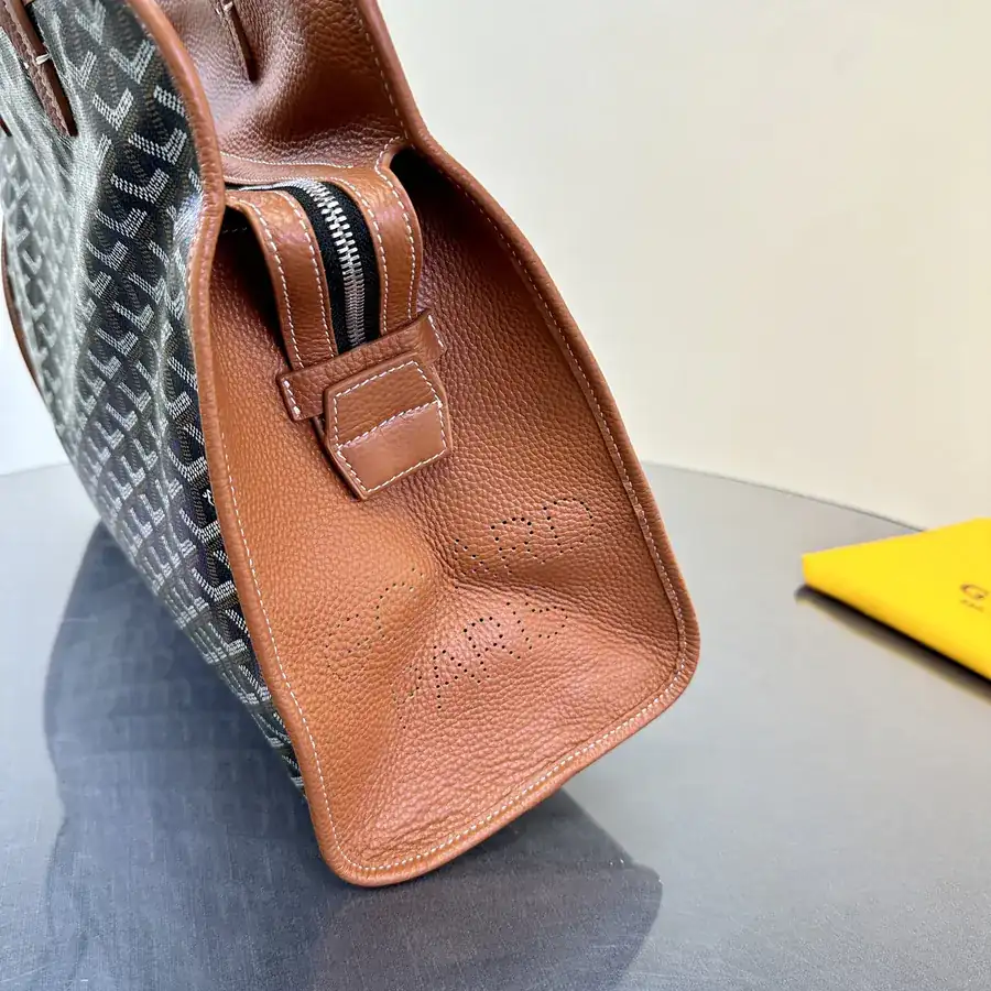 Hardy Pet Tote Bag