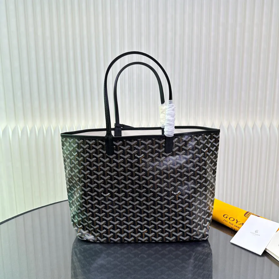 Saint Louis Tote Bag Minimalist Design with Grained Calfskin and Linen