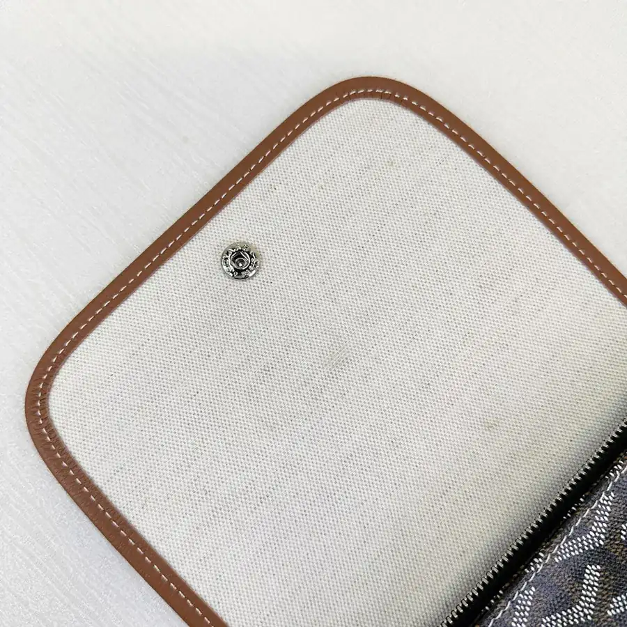 Plumet Envelope Bag