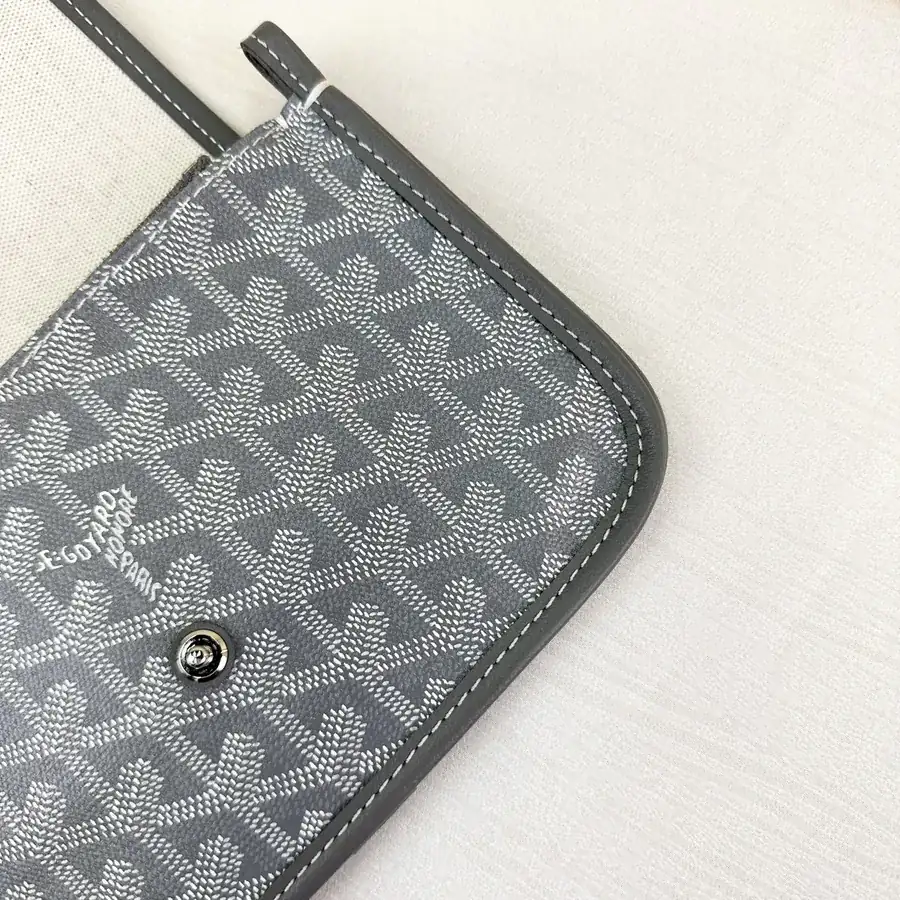 Plumet Envelope Bag