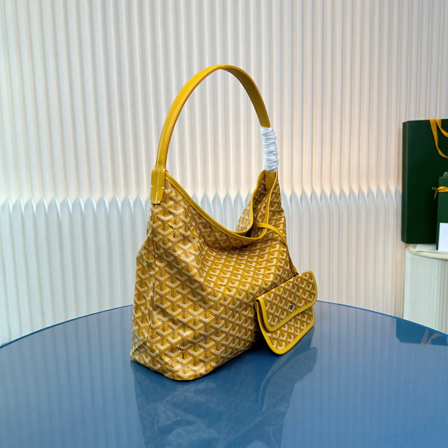 Goyard Boho Hobo Bag Lightweight and Stylish