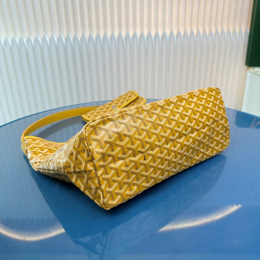 Goyard Boho Hobo Bag Lightweight and Stylish