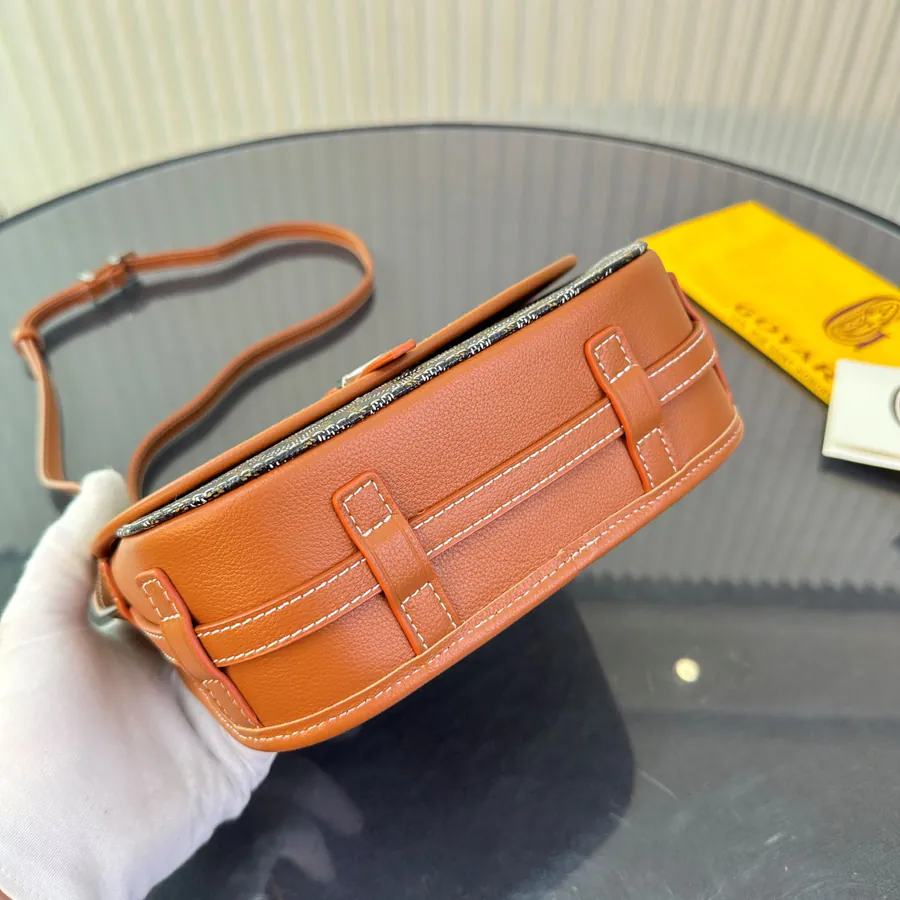 Belvédère 2 Single Strap Postman Bag