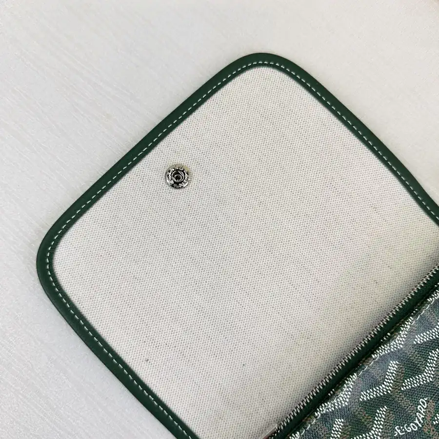 Plumet Envelope Bag