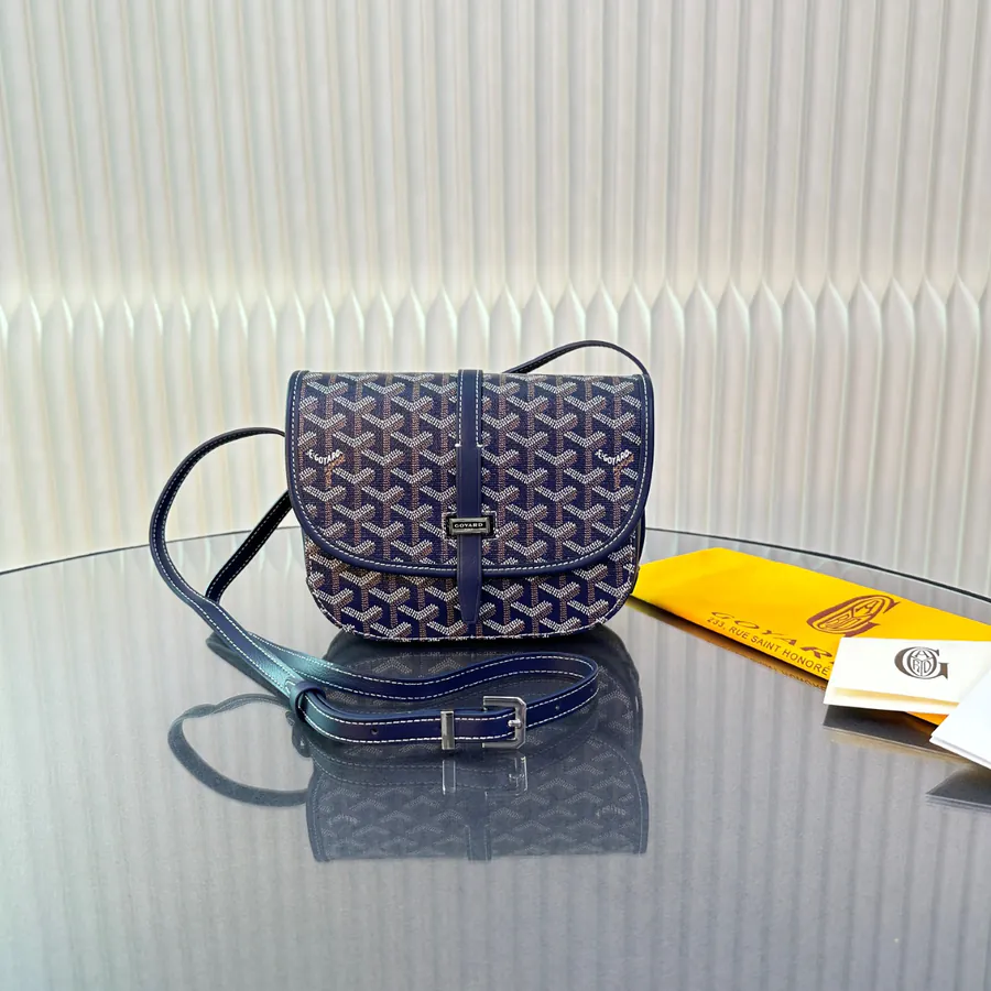 Belvedere Mail Bag Minimalist & Sporty