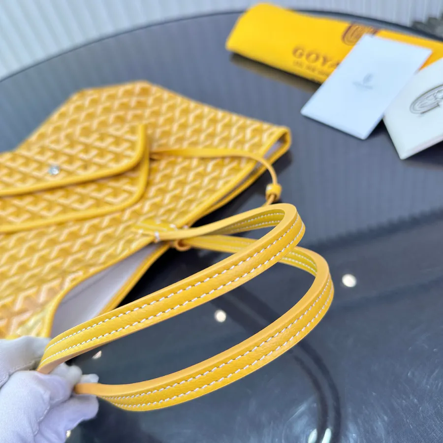 Goyard Tote Bag Subtle Elegance, Practical Design