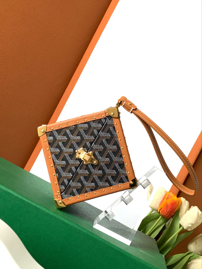 DE Cube Bag with Goyardine Canvas Y Pattern