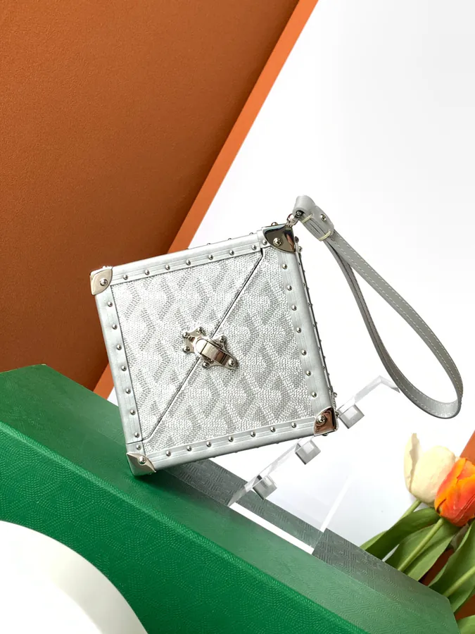 DE Cube Bag with Goyardine Canvas Y Pattern