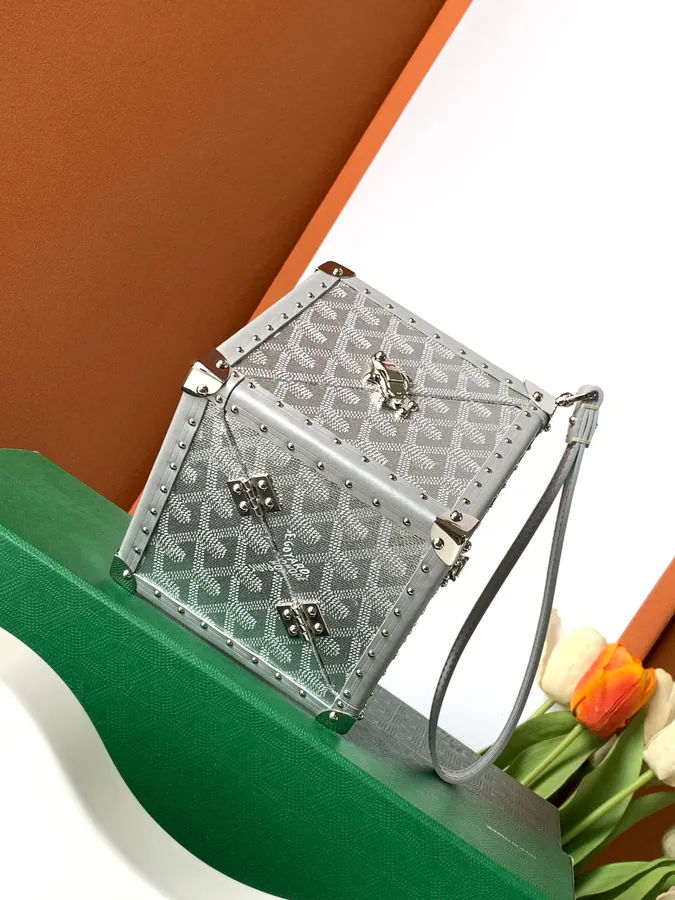 DE Cube Bag with Goyardine Canvas Y Pattern
