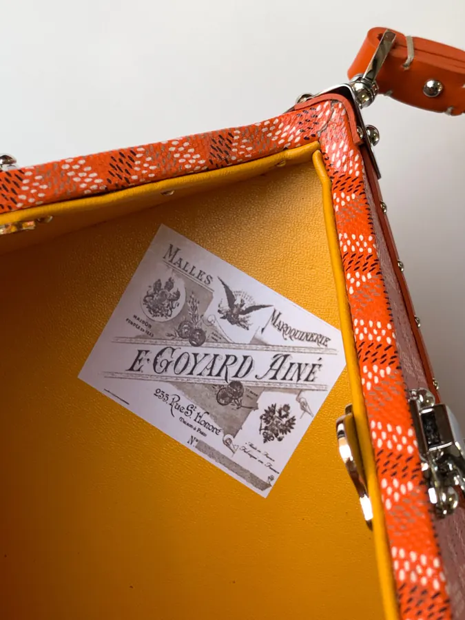 DE Tote with Y Shaped Grained Calfskin and Goyardine Canvas