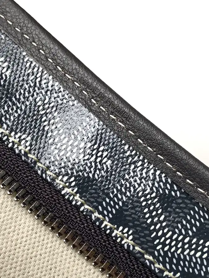 Goyard 2022 New Hobo Heart Edition