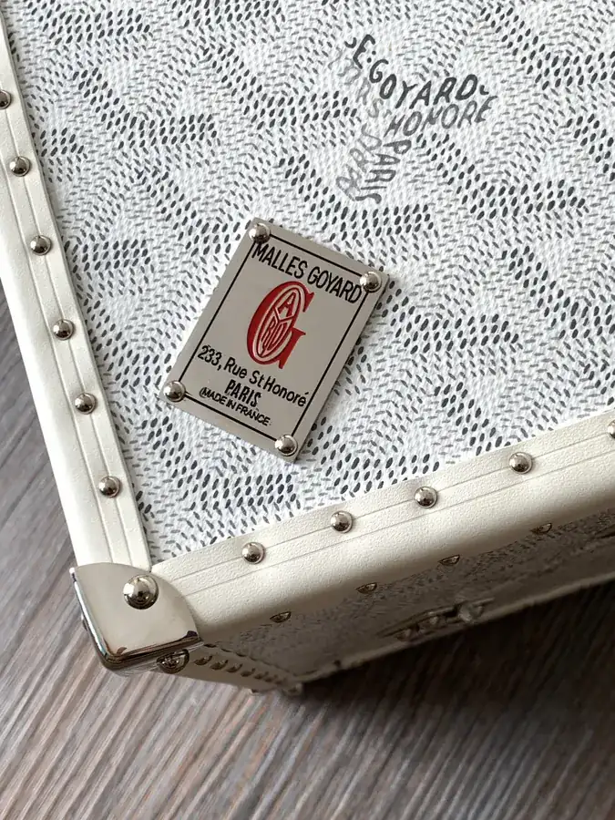 DE Tote with Y Shaped Grain, Goyardine Canvas