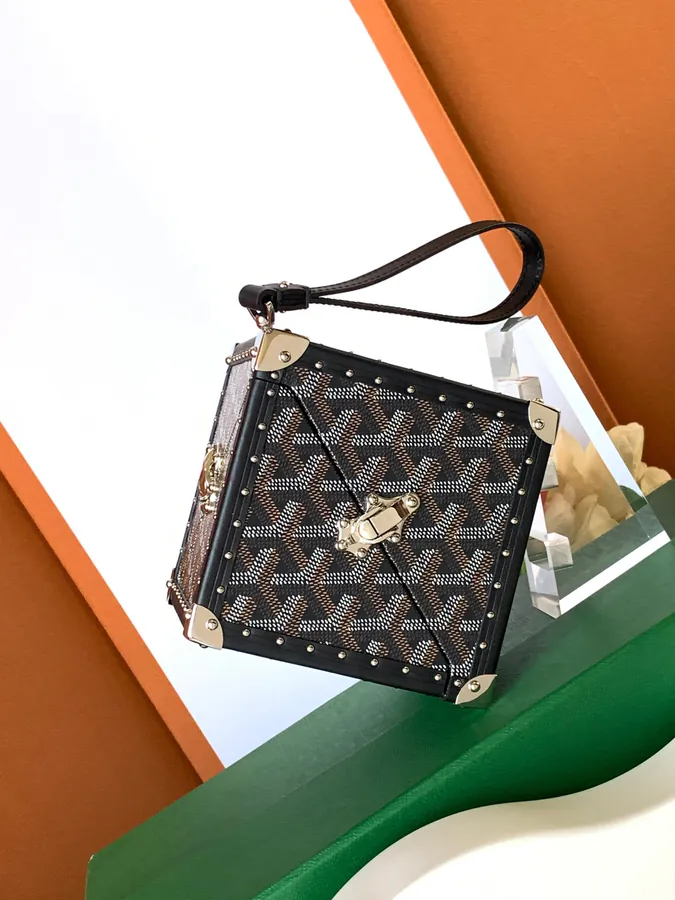 DE Cube Bag with Goyardine Canvas Y Pattern