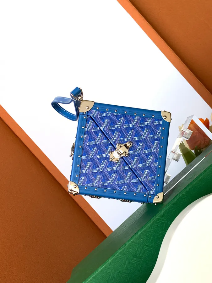 DE Tote with Y Shape Design