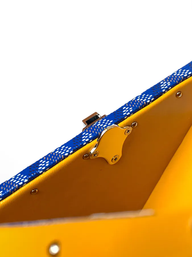 DE Tote with Y Shape Design