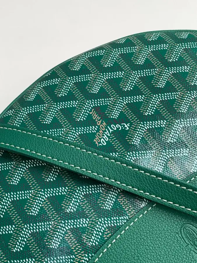 Hironnelle Moon Bag Elegant Design