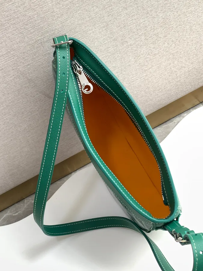 Hironnelle Moon Bag Elegant Design