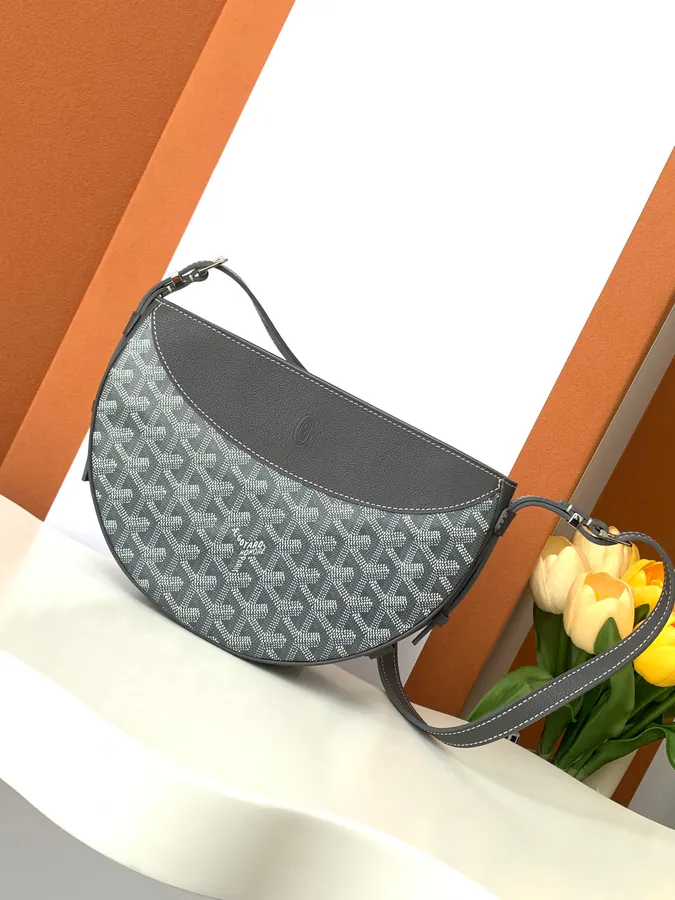 Hironnelle Moon Bag Elegant Design
