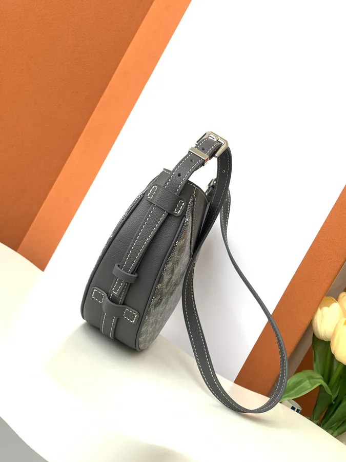 Hironnelle Moon Bag Elegant Design