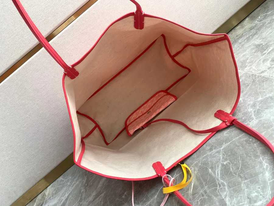 2018 Isetan Limited Edition Saint Louis Large Tote