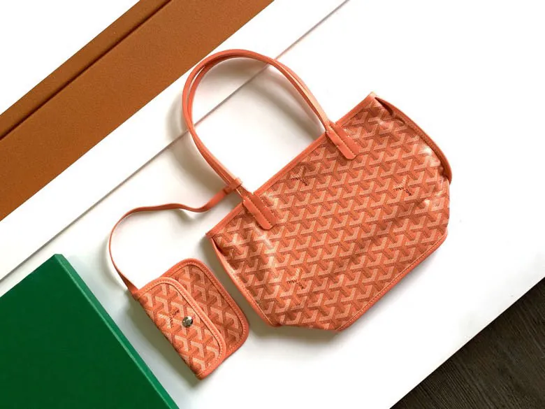 Anjou Mini Signature Saint Louis Leather Bag