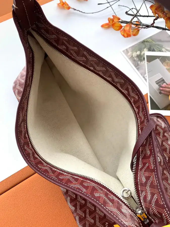 Goyard Hobo Bag Heart Edition