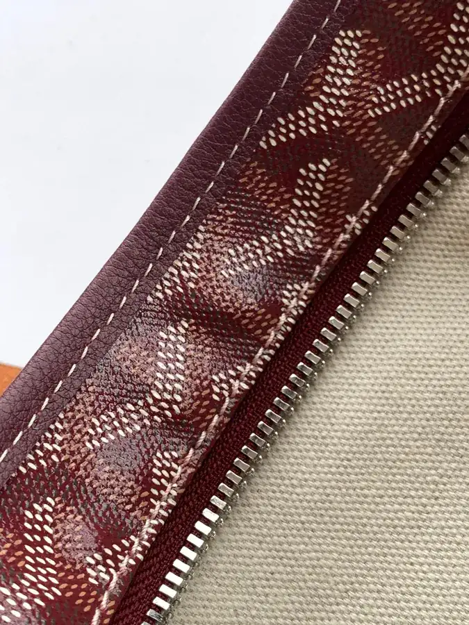 Goyard Hobo Bag Heart Edition