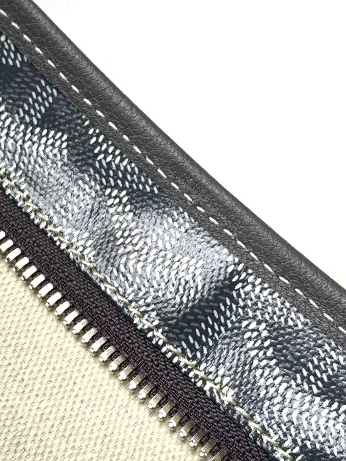 Goyard 2022 New Hobo Heart Edition