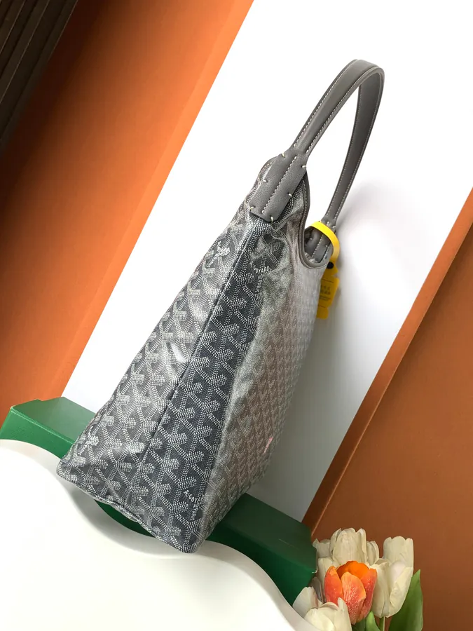 Goyard 2022 New Hobo Heart Edition