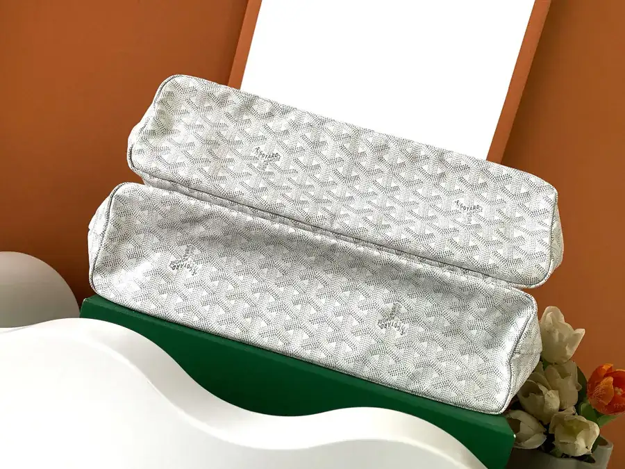 Goyard Isabelle Bag in Goyardine Canvas