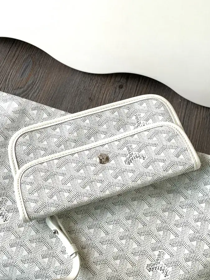 Goyard Isabelle Bag in Goyardine Canvas