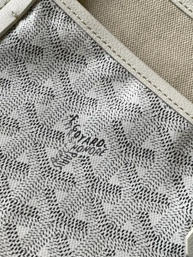 Goyard Isabelle Bag in Goyardine Canvas