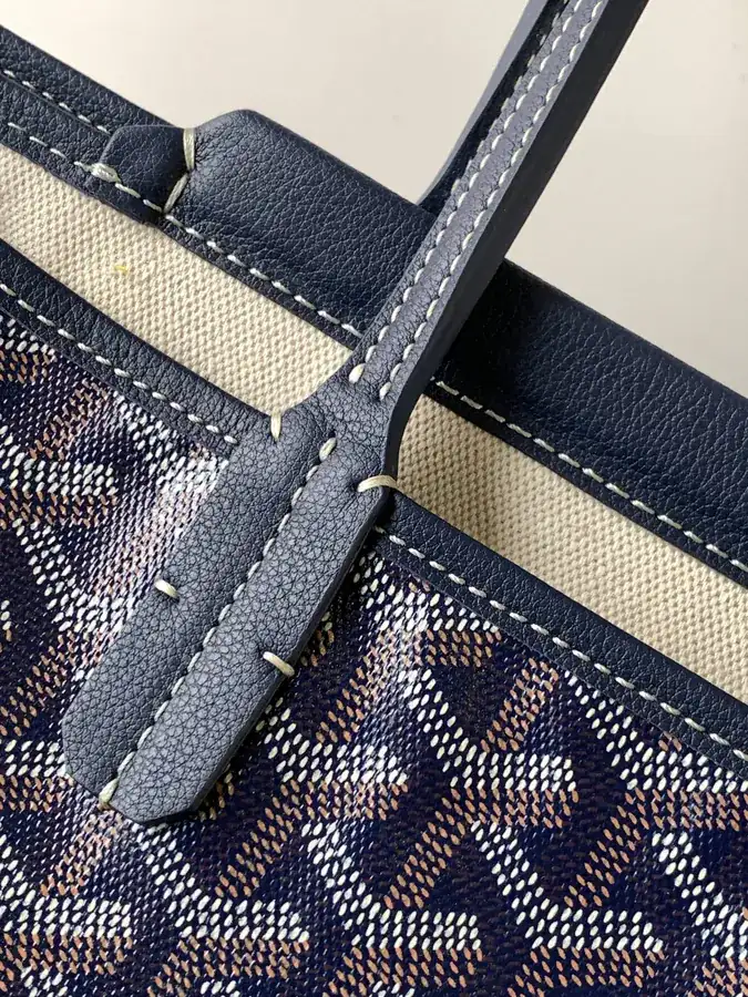 Goyard Isabelle Bag in Goyardine Canvas