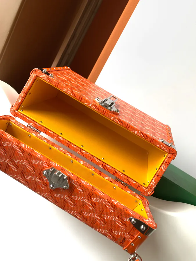 MAISON GOYARD Cassette Hard Box Stylish and Practical