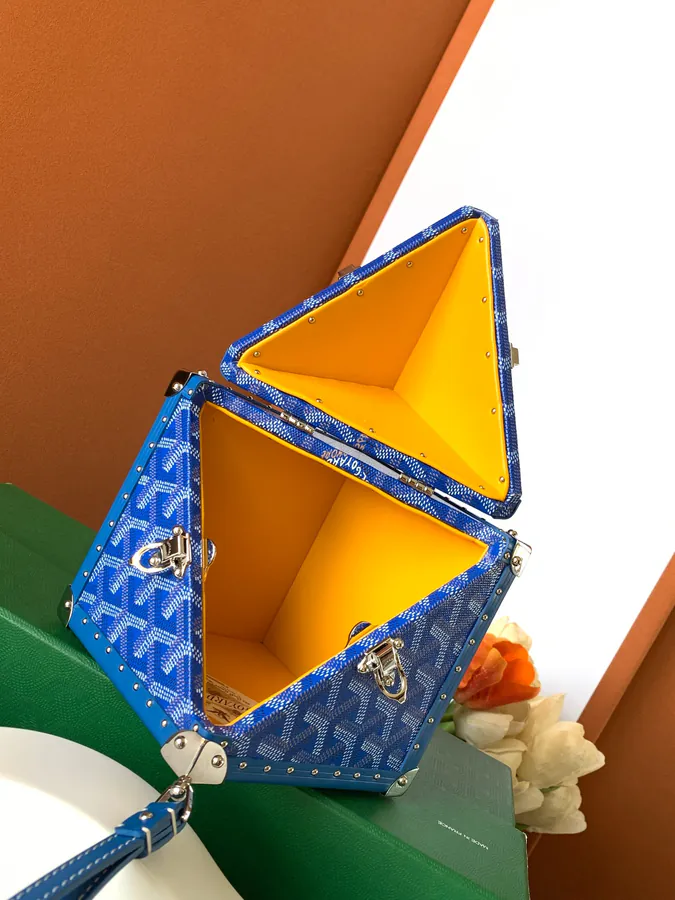 DE Tote Bag with Y Shaped Grain