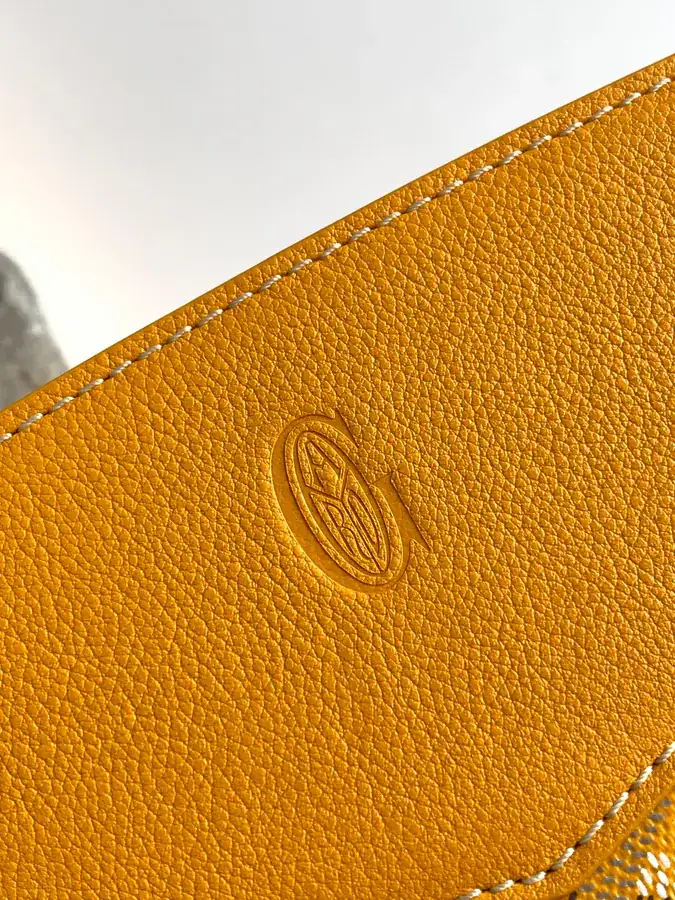 Rouette Mini Size Crossbody Bag
