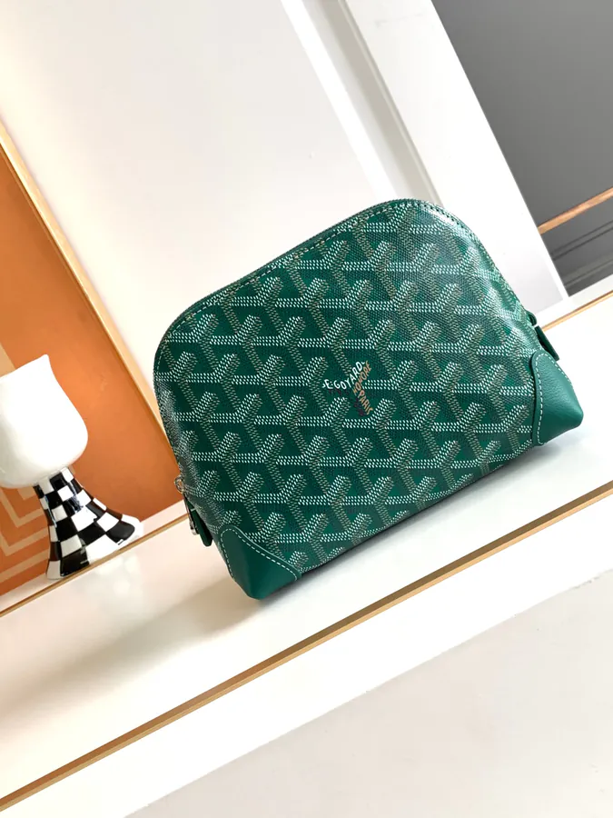 Mini Shell Shape Cosmetic Bag by Vendome