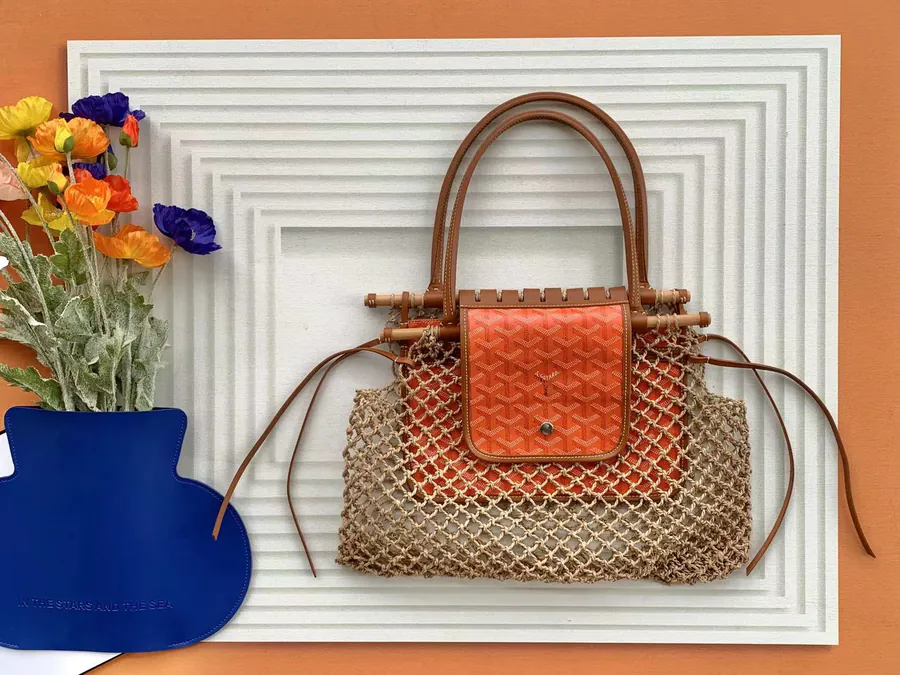Aligre Beach Tote in Tiffany Blue