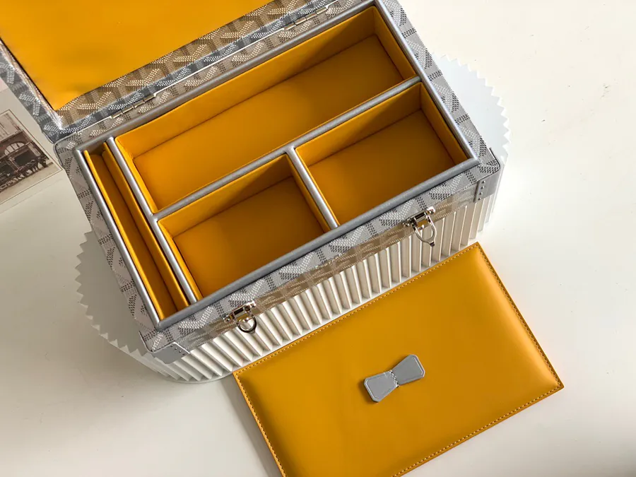 Personalized Jewelry Box in the Graceful De Wood Series